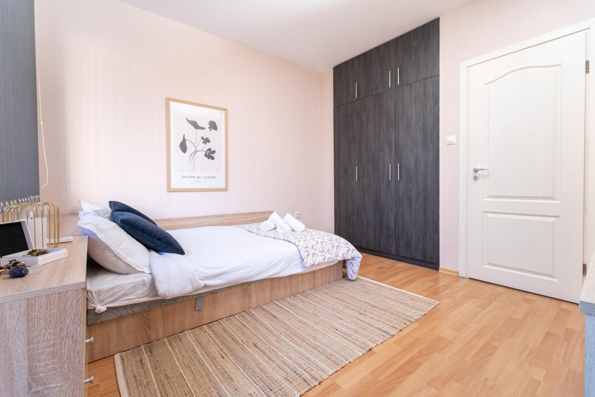 Comfortable 2Br Urban Getaway In City Center Plovdiv Exterior foto