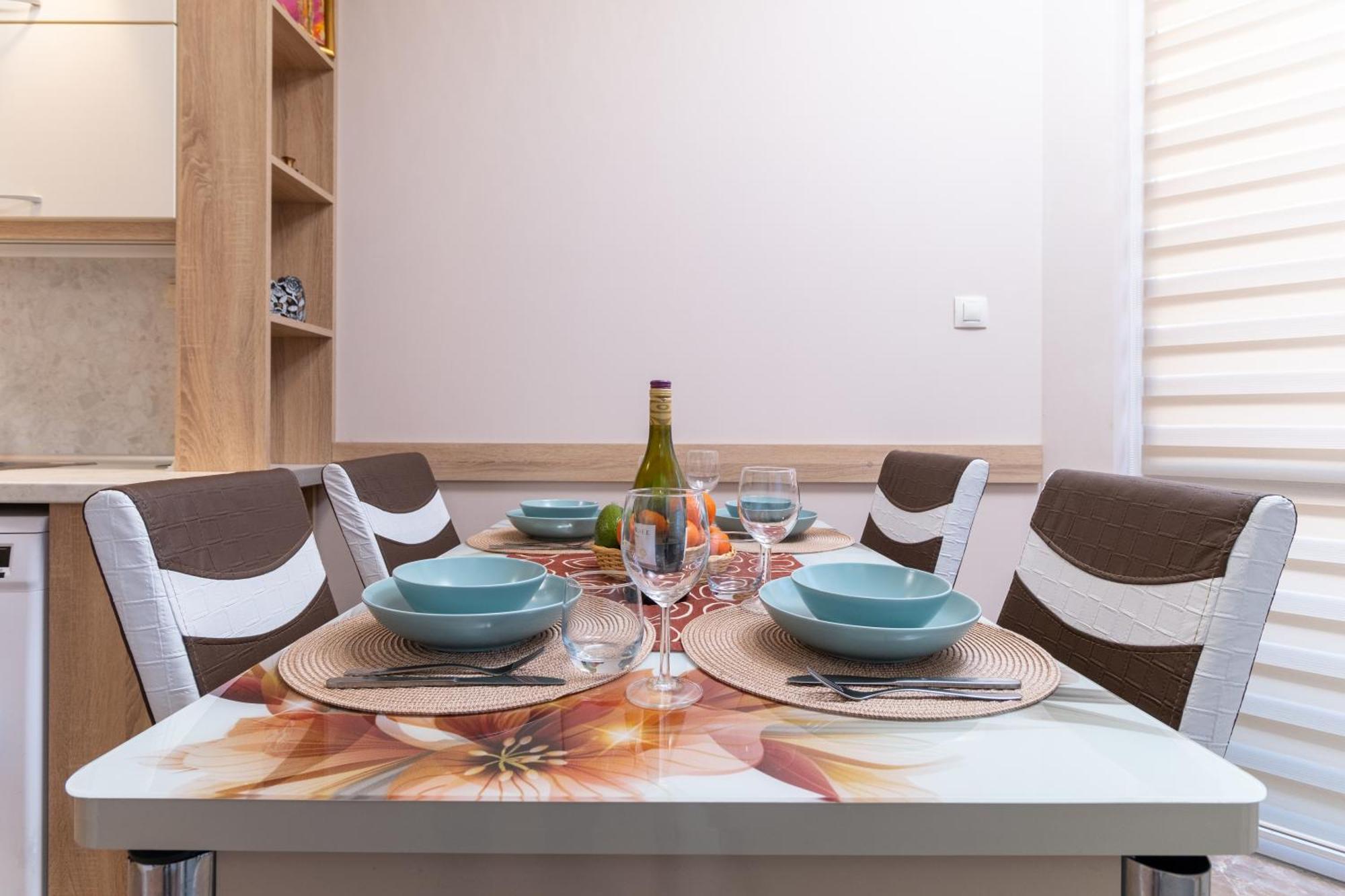 Comfortable 2Br Urban Getaway In City Center Plovdiv Exterior foto