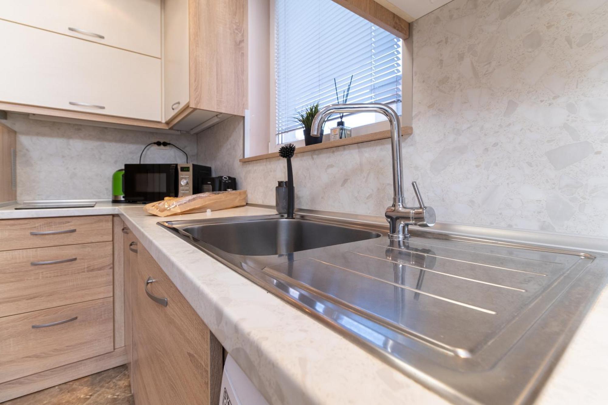 Comfortable 2Br Urban Getaway In City Center Plovdiv Exterior foto